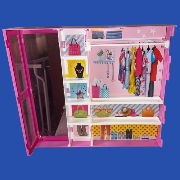 2019 Barbie Dream Closet Playset with Mirror and Desk Multicolor - Picture 3 of 7